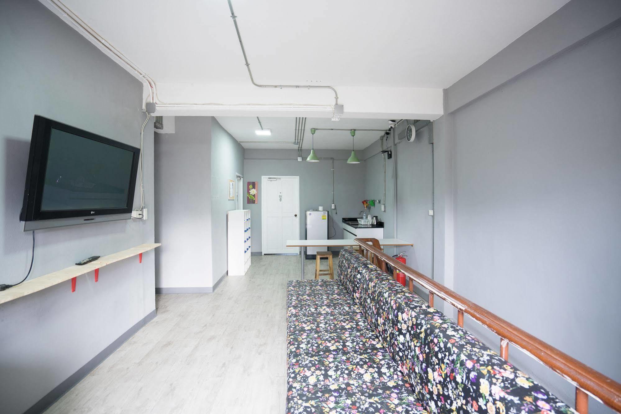 Oyo 437 Hostel Na Nara Bangkok Exteriér fotografie