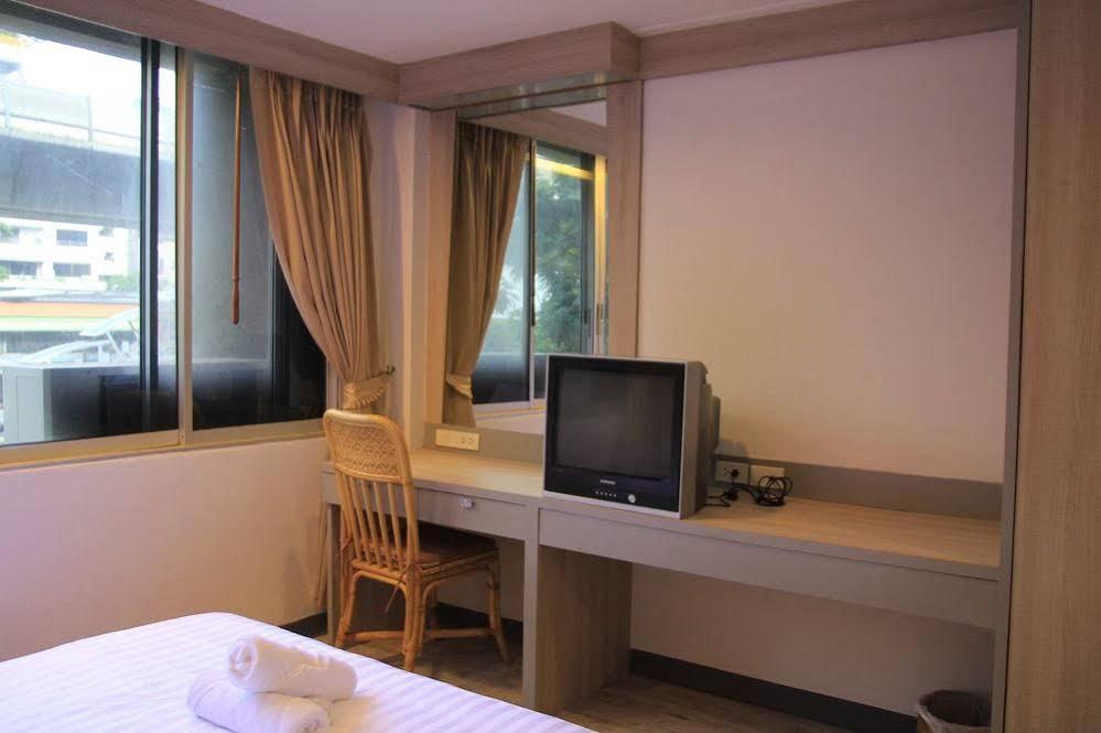 Oyo 437 Hostel Na Nara Bangkok Exteriér fotografie